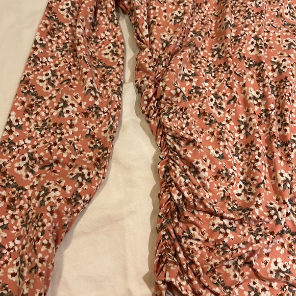 Pink floral maternity top - Picture 4 of 4